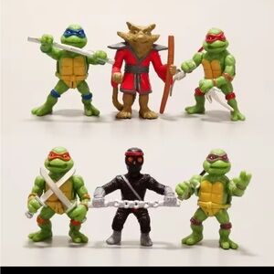 6 pcs. Ninja Turtle Action Figure Set - Green and Red